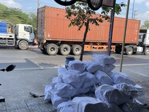 Giao 800 bánh xe cao su Tại nhà máy Bình Chánh - TP. HCM